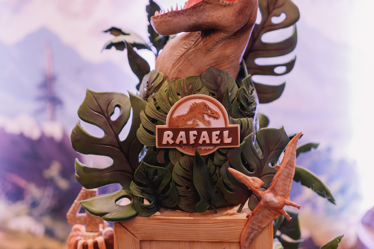 aniversario espaço carambola tema dinossauros pipoca doce decoração