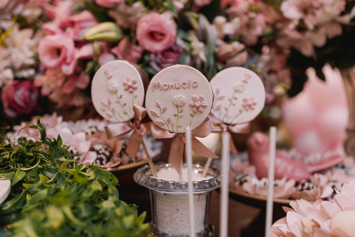 festa de 1 aninho espaço carambola decoração de jardim com borboletas mari sturari ribeirao preto 