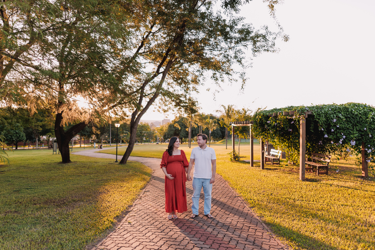 ensaio gestante externo no por do sol 