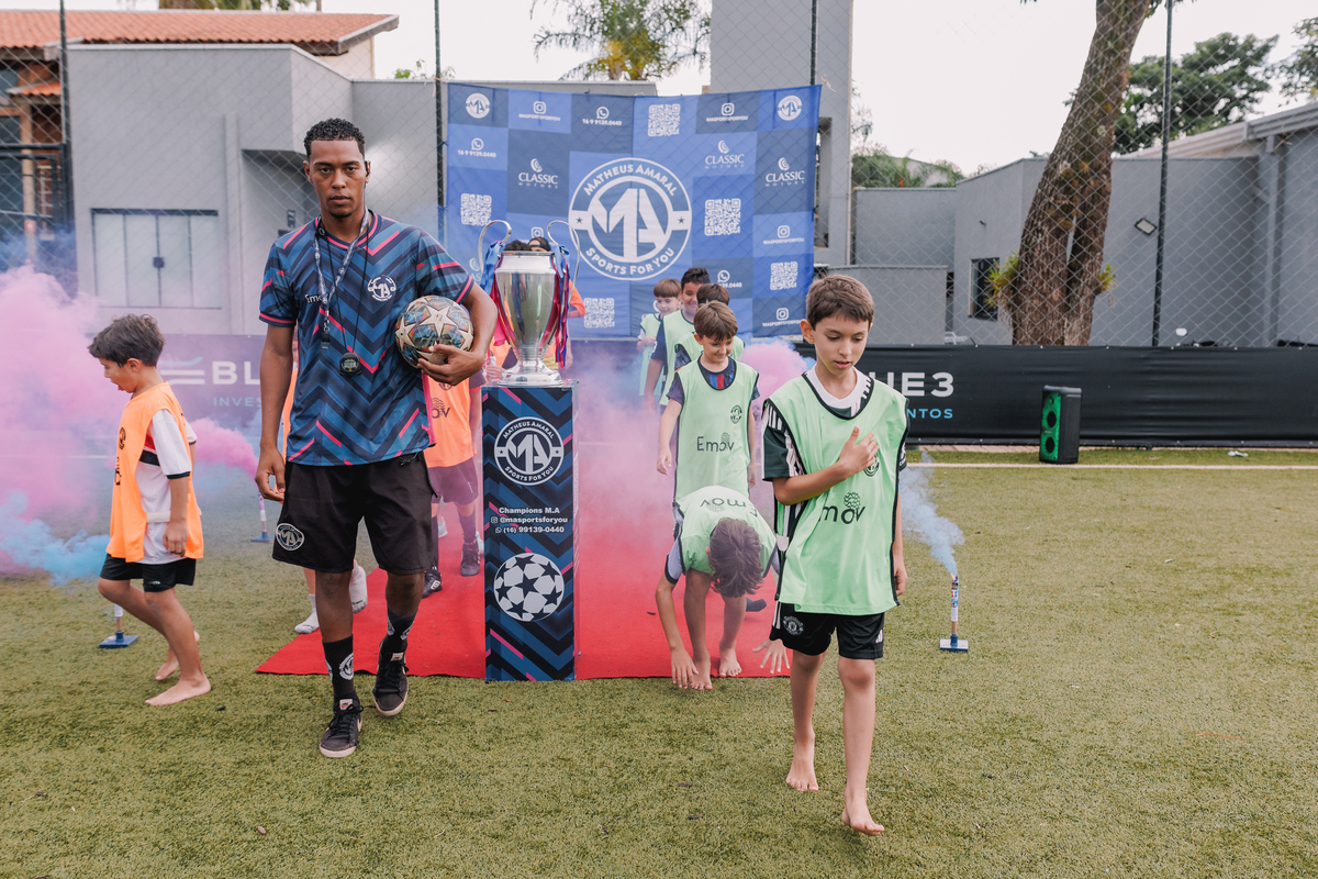 festa de menino 8 anos com o tema futebol