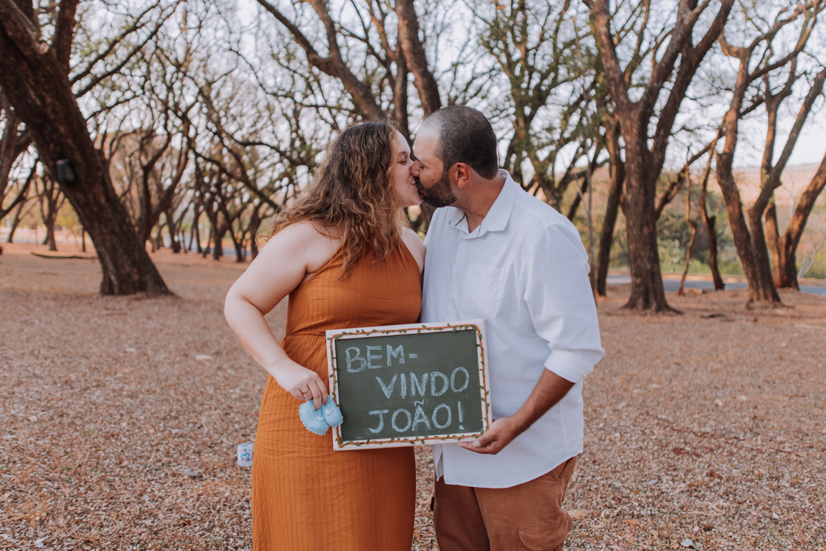 ensaio chá revelação de bebê externo intimo com fumaça