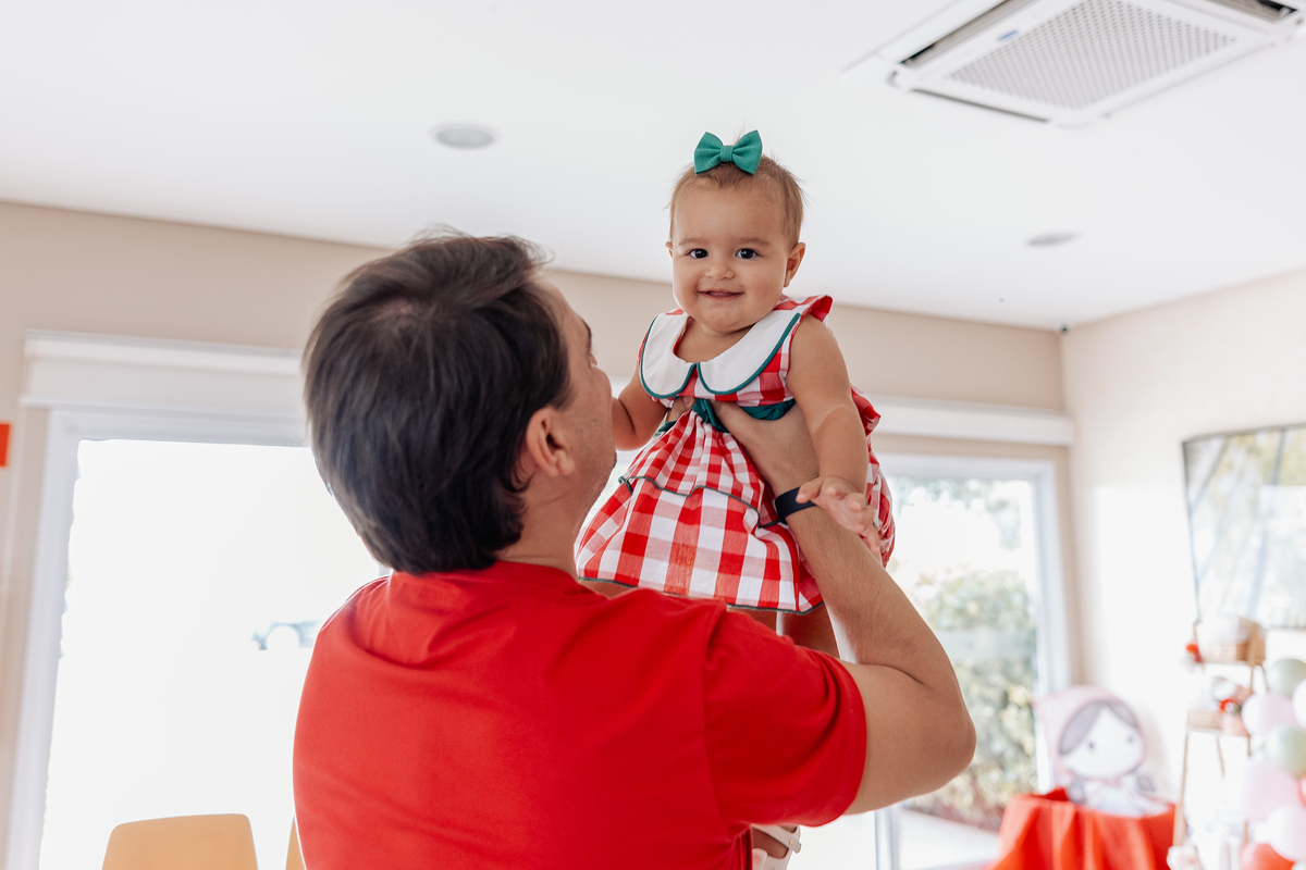 decoração festa de 1 aninho tema chapeuzinho vermelho menina