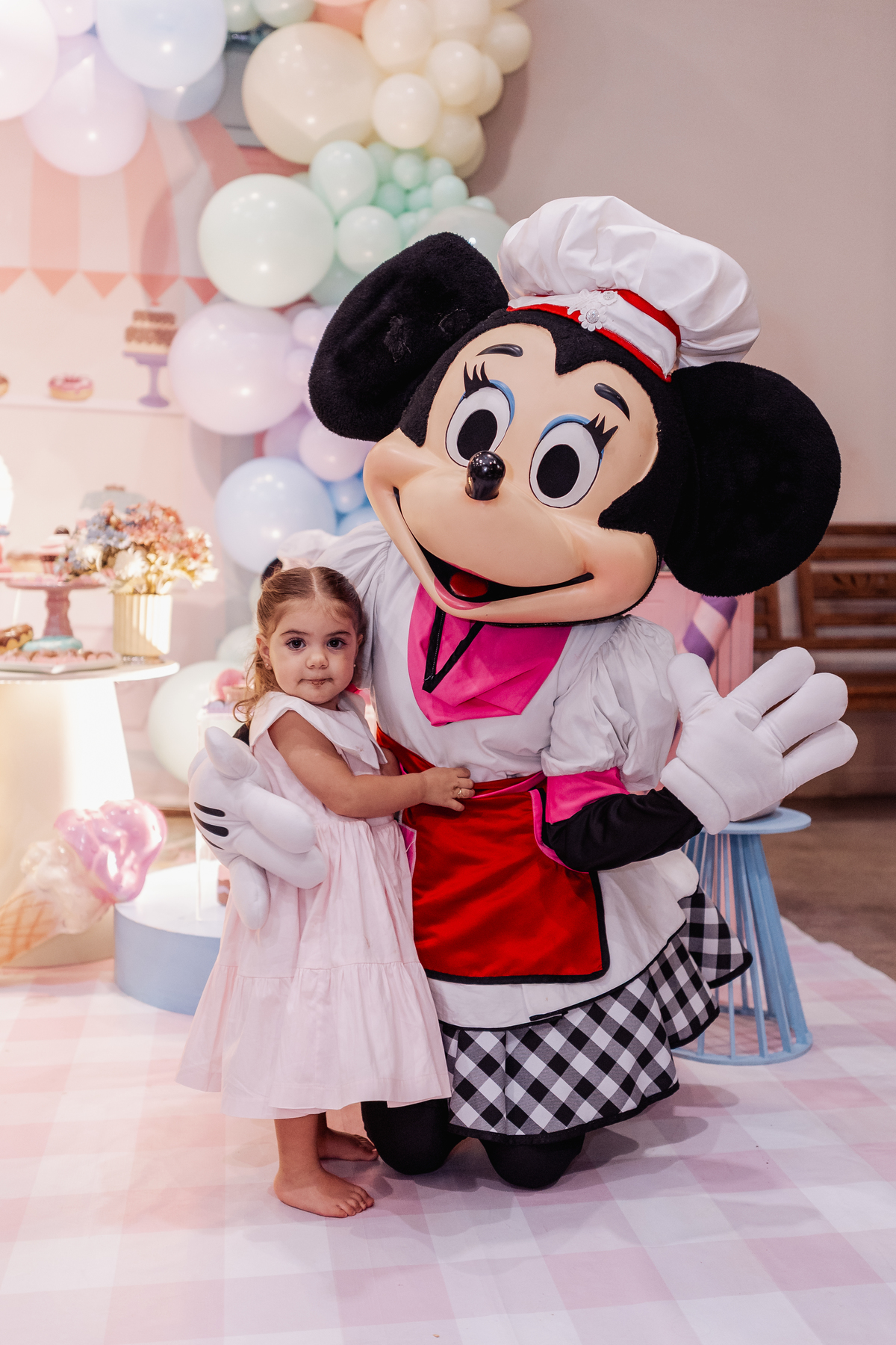 festa infantil menina decoração confeitaria da minnie buffet sapo cururu ribeirão preto