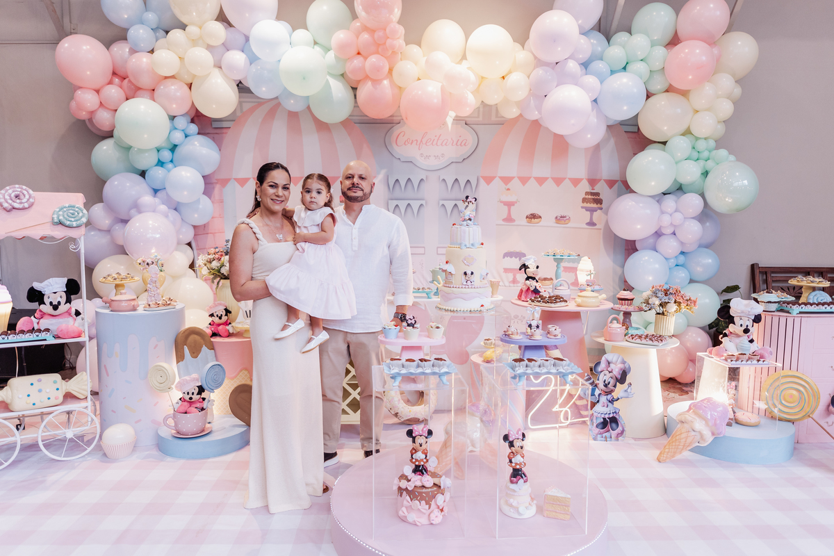 festa infantil menina decoração confeitaria da minnie buffet sapo cururu ribeirão preto
