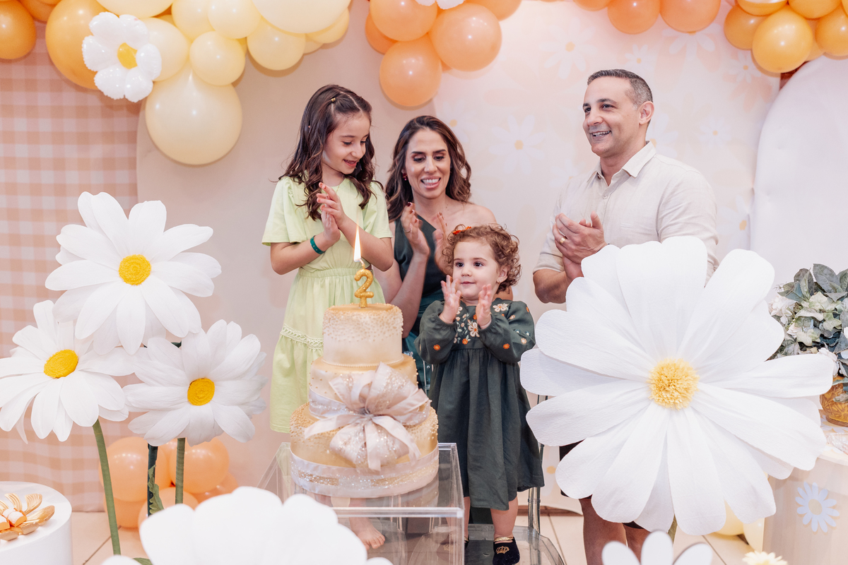 festa infantil de menina 2 anos decoração margarida casa amarela boulevard ribeirão preto