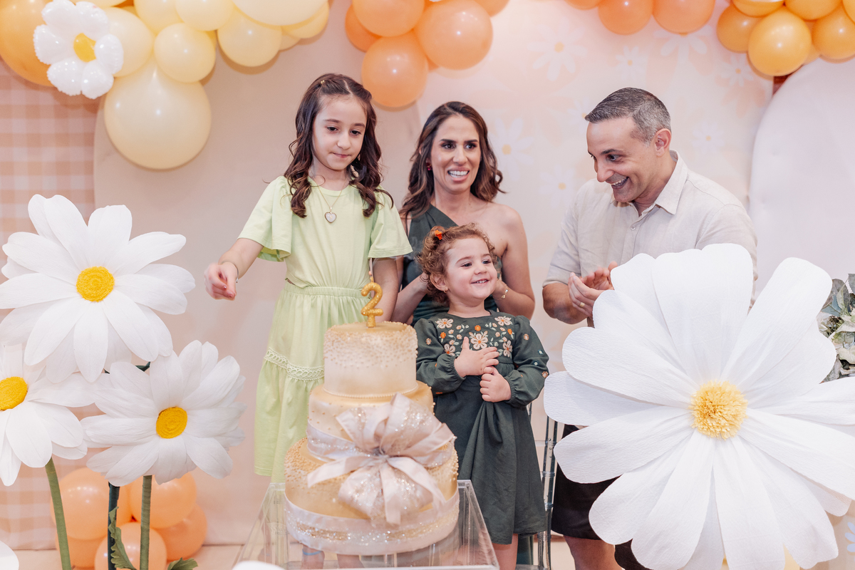 festa infantil de menina 2 anos decoração margarida casa amarela boulevard ribeirão preto