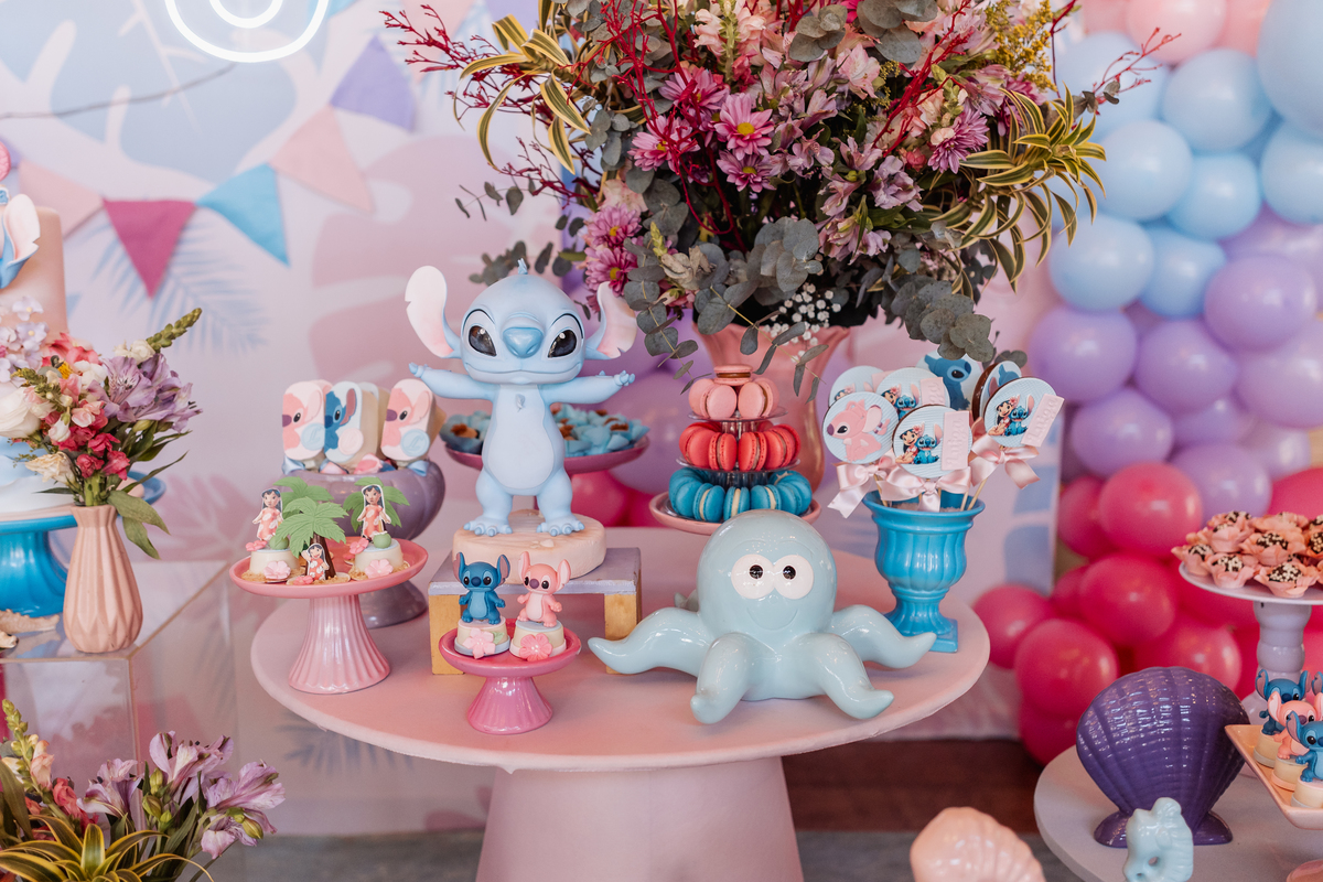 festa infantil de menina decoração tema Lilo e Stitch espaço carambola ribeirão preto