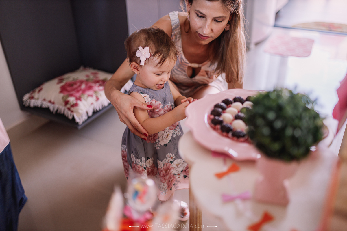 festa em casa quarentena decoração catavento e pipa 1 aninho ribeirão preto tássia garcia fotografia