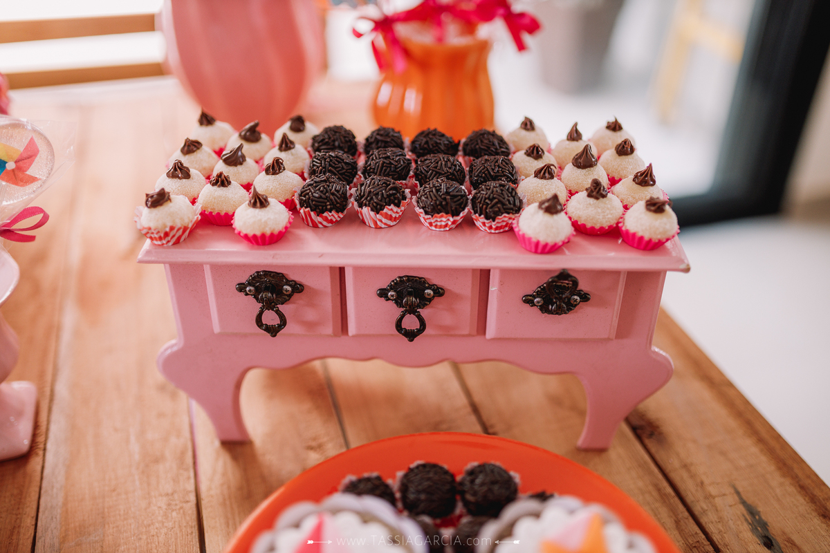 festa em casa quarentena decoração catavento e pipa 1 aninho ribeirão preto tássia garcia fotografia