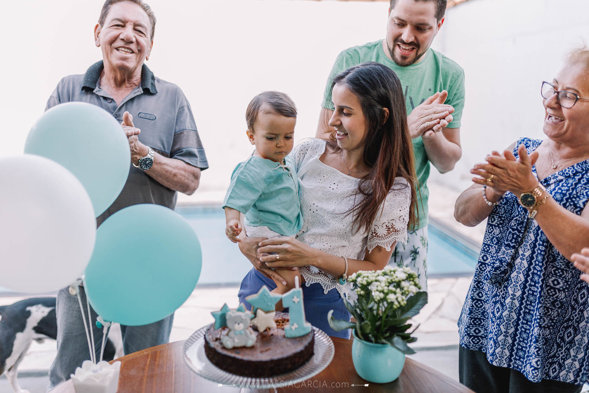 hora do parabéns festa intimista de menino em casa 1 aninho em ribeirão preto