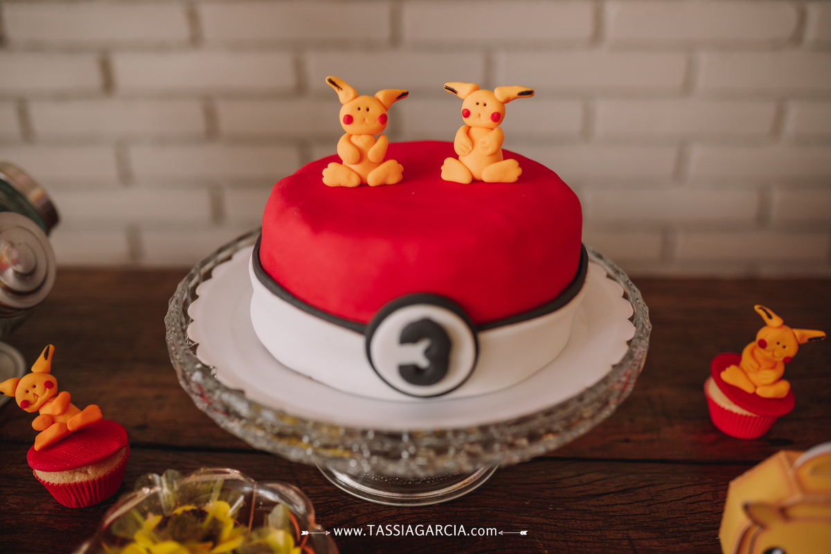 decoração de festa em casa tema pikachu ribeirão preto tassia garcia fotografia 
