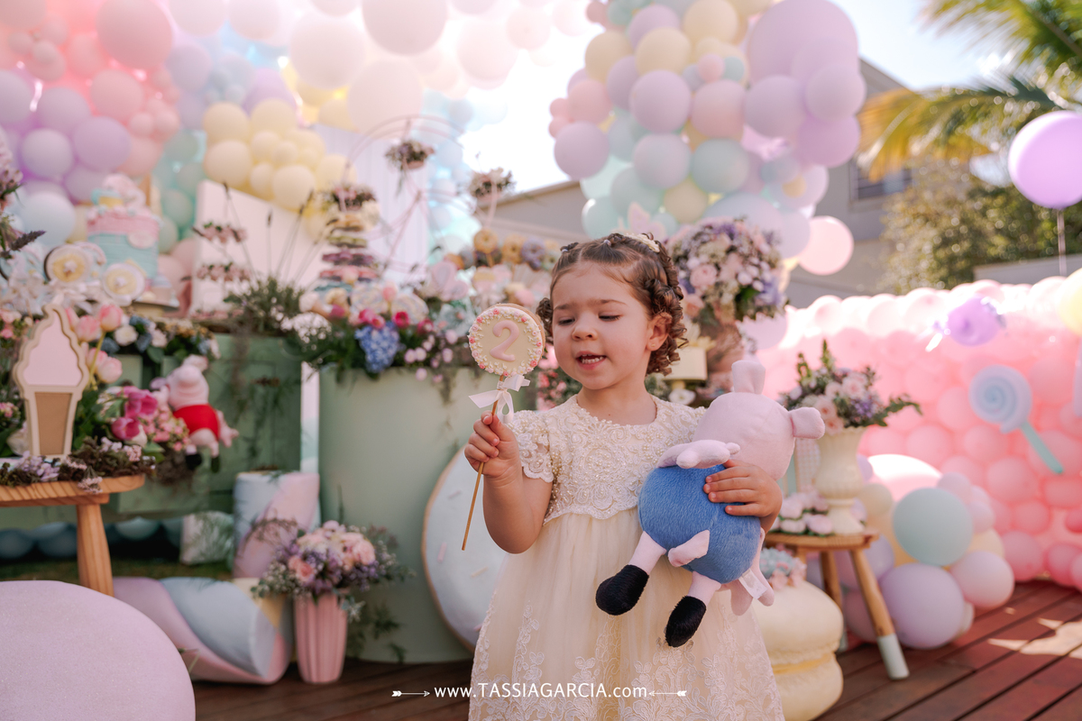 festa em casa dois anos acessoria sandra oliverio ribeirao preto tassia garcia fotografia decoração doceria da peppa por ouse criações e center festas