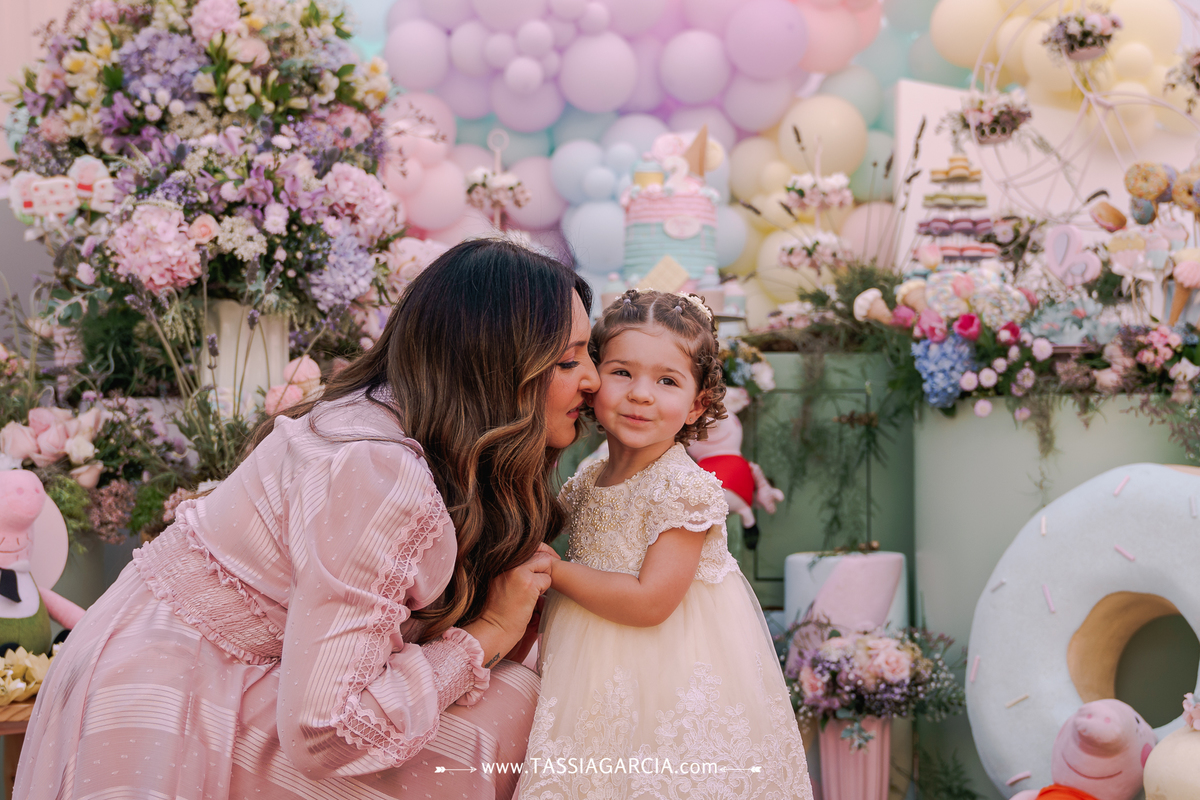 festa em casa dois anos acessoria sandra oliverio ribeirao preto tassia garcia fotografia decoração doceria da peppa por ouse criações e center festas