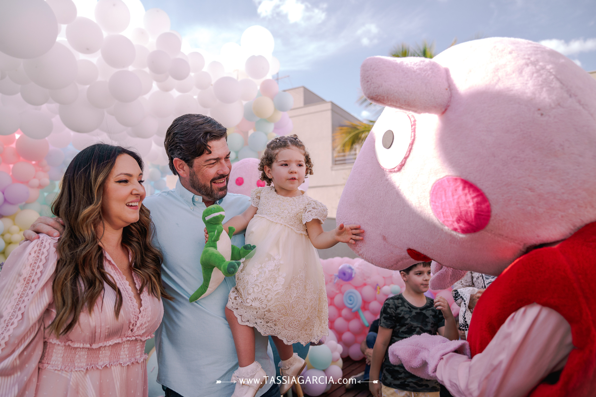 festa em casa dois anos acessoria sandra oliverio ribeirao preto tassia garcia fotografia decoração doceria da peppa por ouse criações e center festas