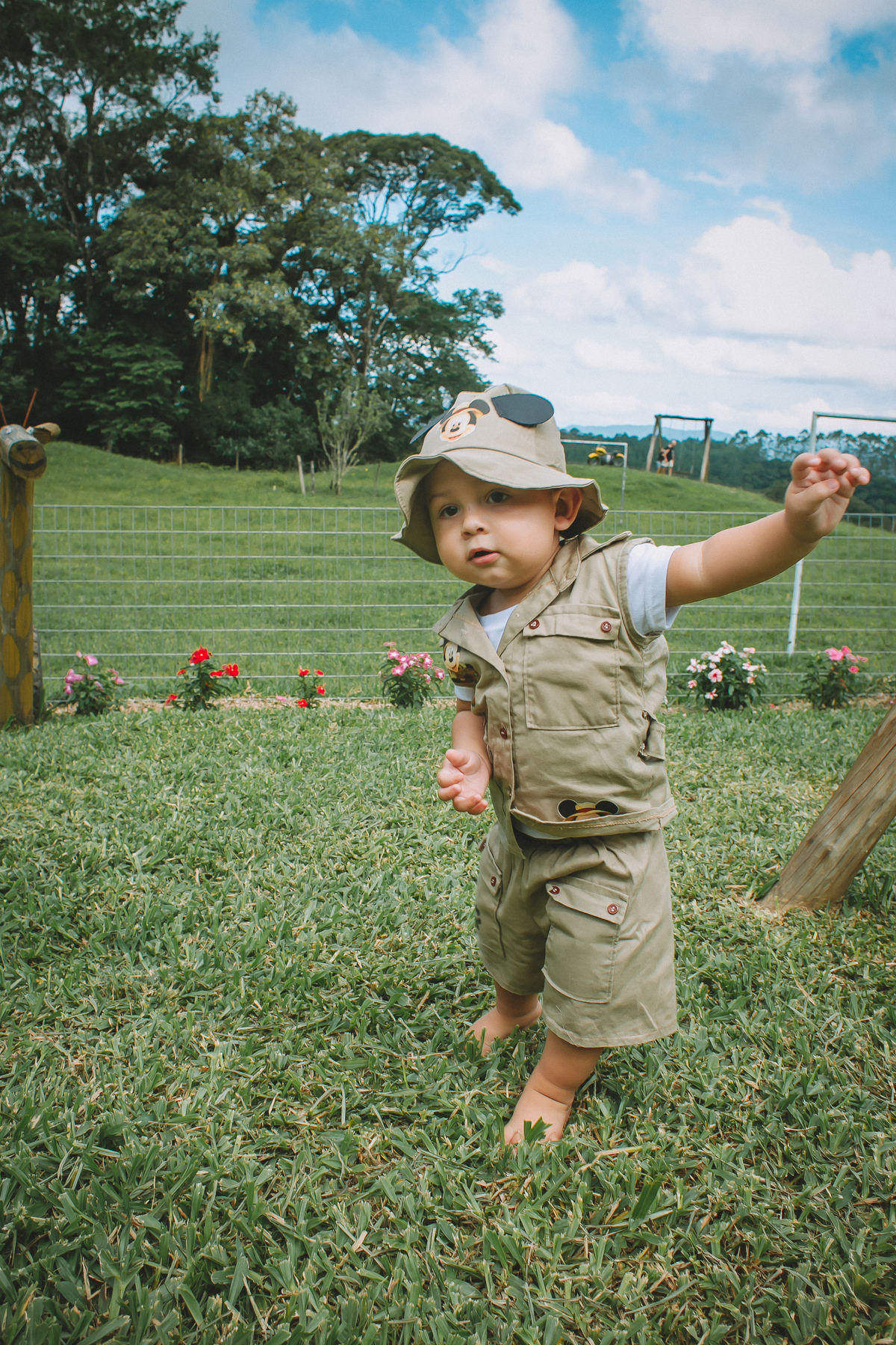 Roupa Safari do Mickey