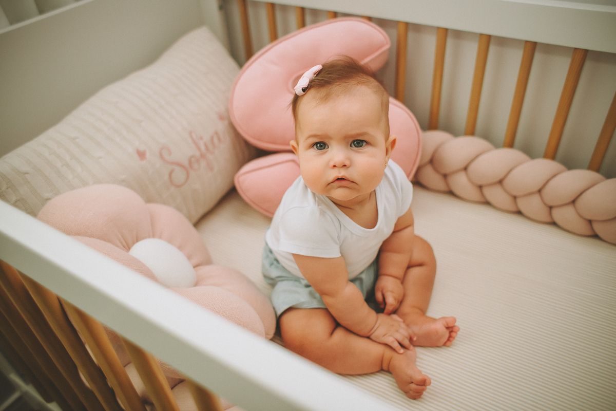 fotografia de bebê em casa