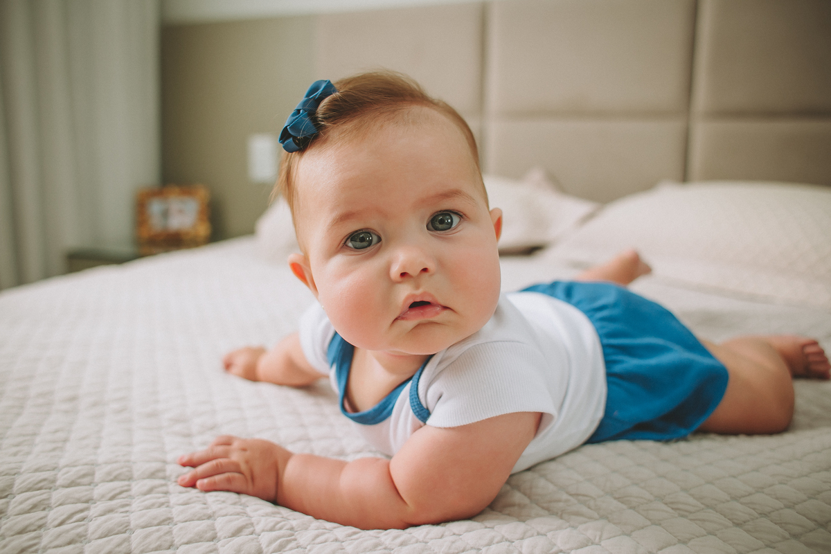 Sofia ensaio 6 meses em casa