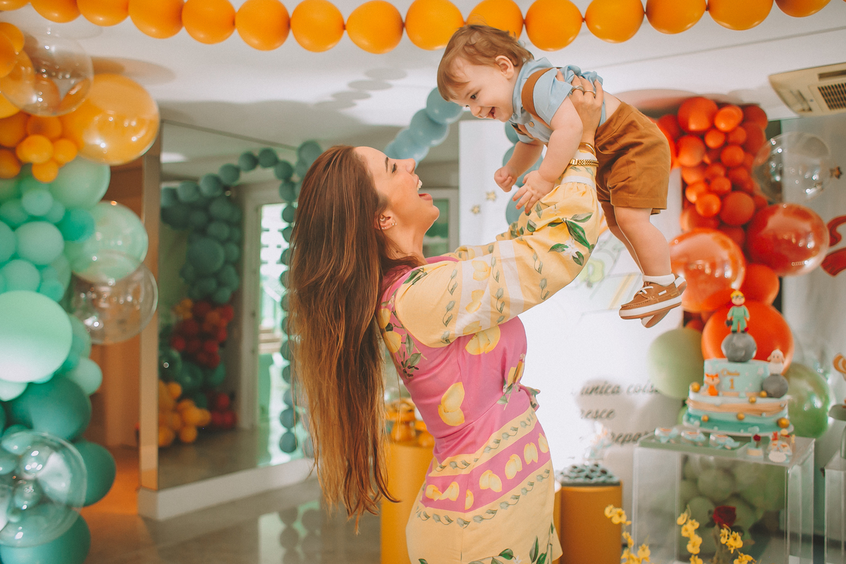 Ensaio fotográfico com Dinda na festa do Otávio de 1 ano com o tema O Pequeno Príncipe