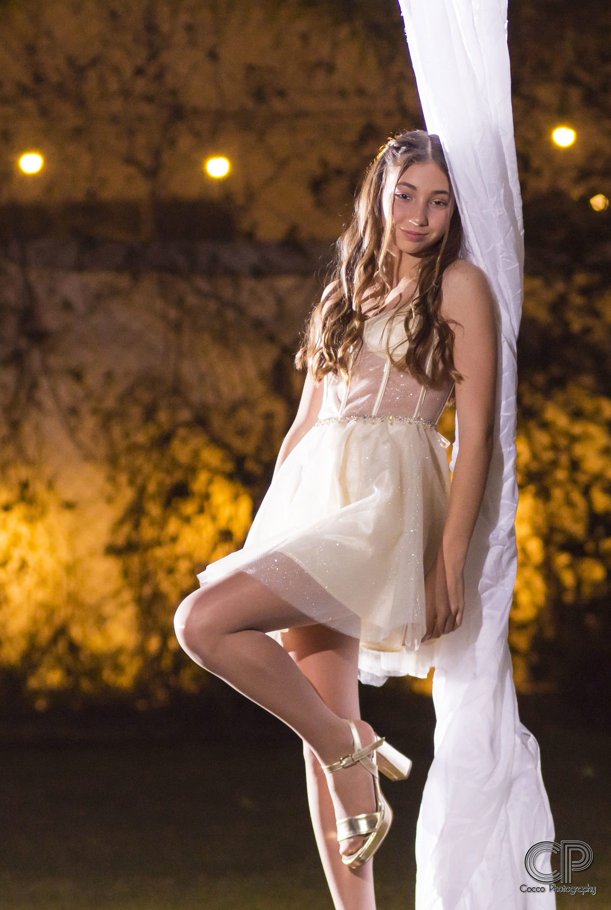 quinceañera con vestido en exterior, fotografías de 15 años en rosario al aire libre