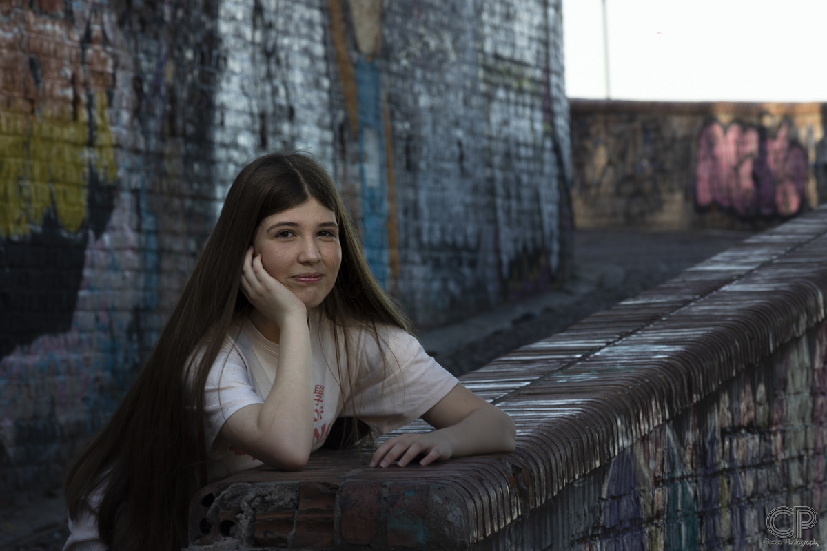 fotografias de 15 años divertidas y distintas al aire libre de dia