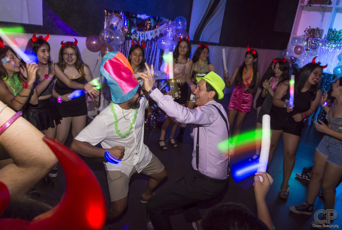 fiesta divertida de quince años en rosario con la familia 