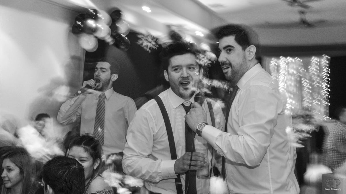 fotos de los novios en el Salón Punta Barranca, fiestas de día, fotógrafos en rosario, ideas para bodas, fotos naturales y divertidas de casamientos, fotos en el vals de novios