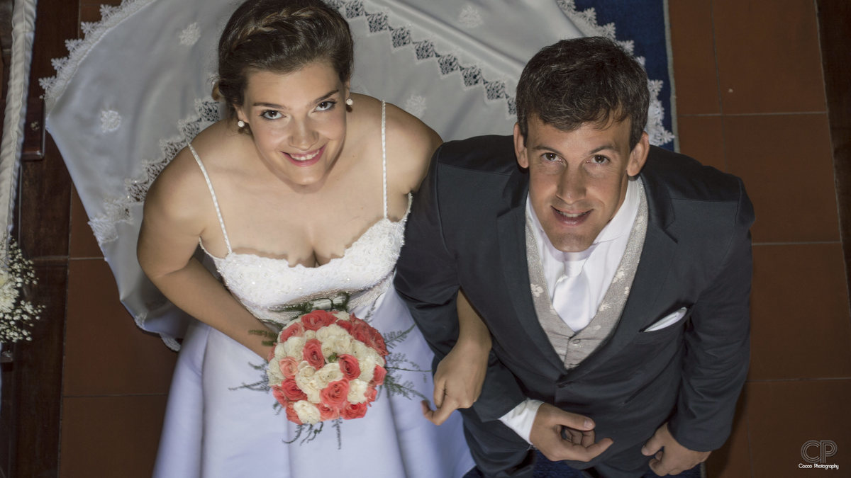 asamiento de Anita y Seba, una hermosa celebración acompañada de familiares y amigos.
Enmarcada de un excelente ambiente de fiesta y celebración.

Ceremonia Civil: Villa Hortensia
Ceremonia Religiosa: Parroquia San Ramón
Lugar del Evento: CasaBlanca Funes