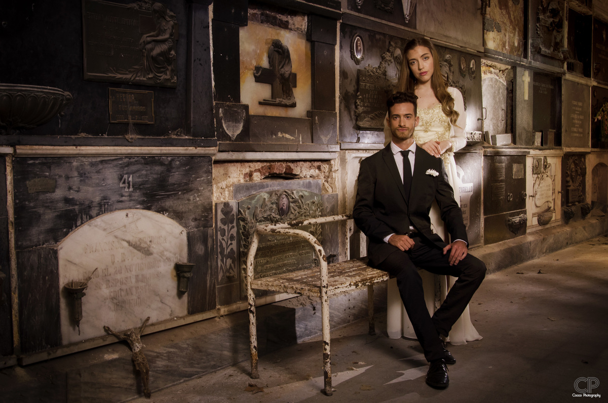 Belén+Navier E-Session.
Classic Bridge, Dark and Gothic Wedding Session
Cuando te atreves y realizas lo impensable, cuando eres irreverente y consigues lo que quieres..!!
Tu defines tus límites..!!
Lugar del Evento:  Cementerio El Salvador.