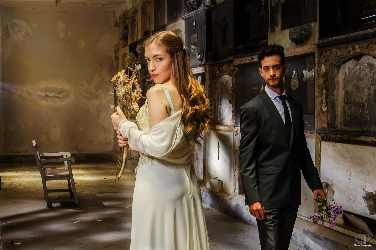 Belén+Navier E-Session.
Classic Bridge, Dark and Gothic Wedding Session
Cuando te atreves y realizas lo impensable, cuando eres irreverente y consigues lo que quieres..!!
Tu defines tus límites..!!
Lugar del Evento:  Cementerio El Salvador.