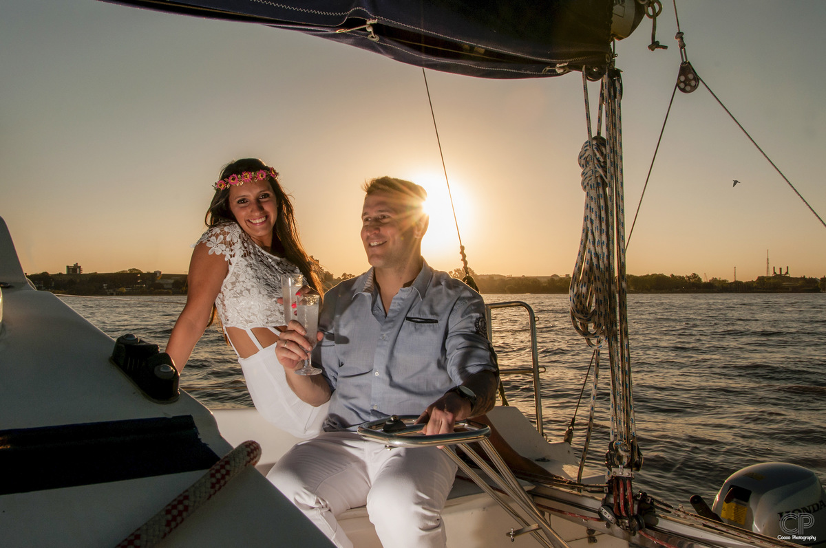  Pengo Boat, Windkook y Río Parana , fotos en velero, sesión previa de novios en velero y diferente, fotógrafos en rosario, fotos naturales al aire libre previas a la boda,fotos de casamientos en rosario, fotografía de bodas, sesión previa