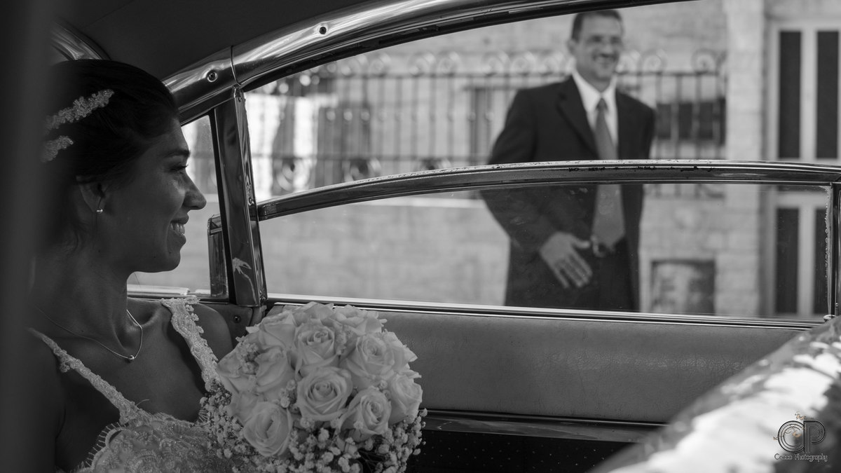 fotos de novios al aire libre, fotografía de bodas, ideas parea casamientos, fotógrafos en rosario, fotos diferentes y originales, fotos de la ceremonia civil, sesión previa, fotos de los novios, fotografías de bodas