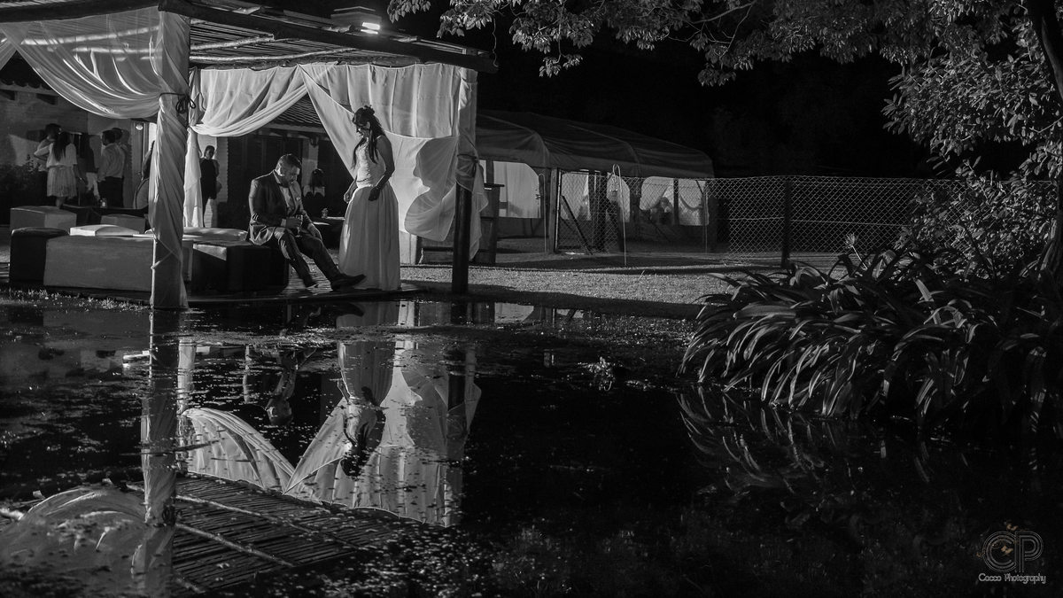 fotos de los novios en el Salón Casablanca, fiestas de día, fotógrafos en rosario, ideas para bodas, fotos naturales y divertidas de casamientos, fotos en el vals de novios