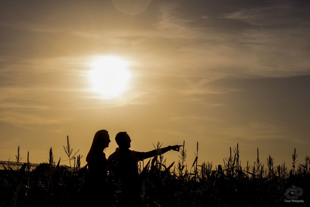  ESession Parque Villarino, fotos al aire libre en un campo, fotos de casamientos en rosario, fotos naturales de novios