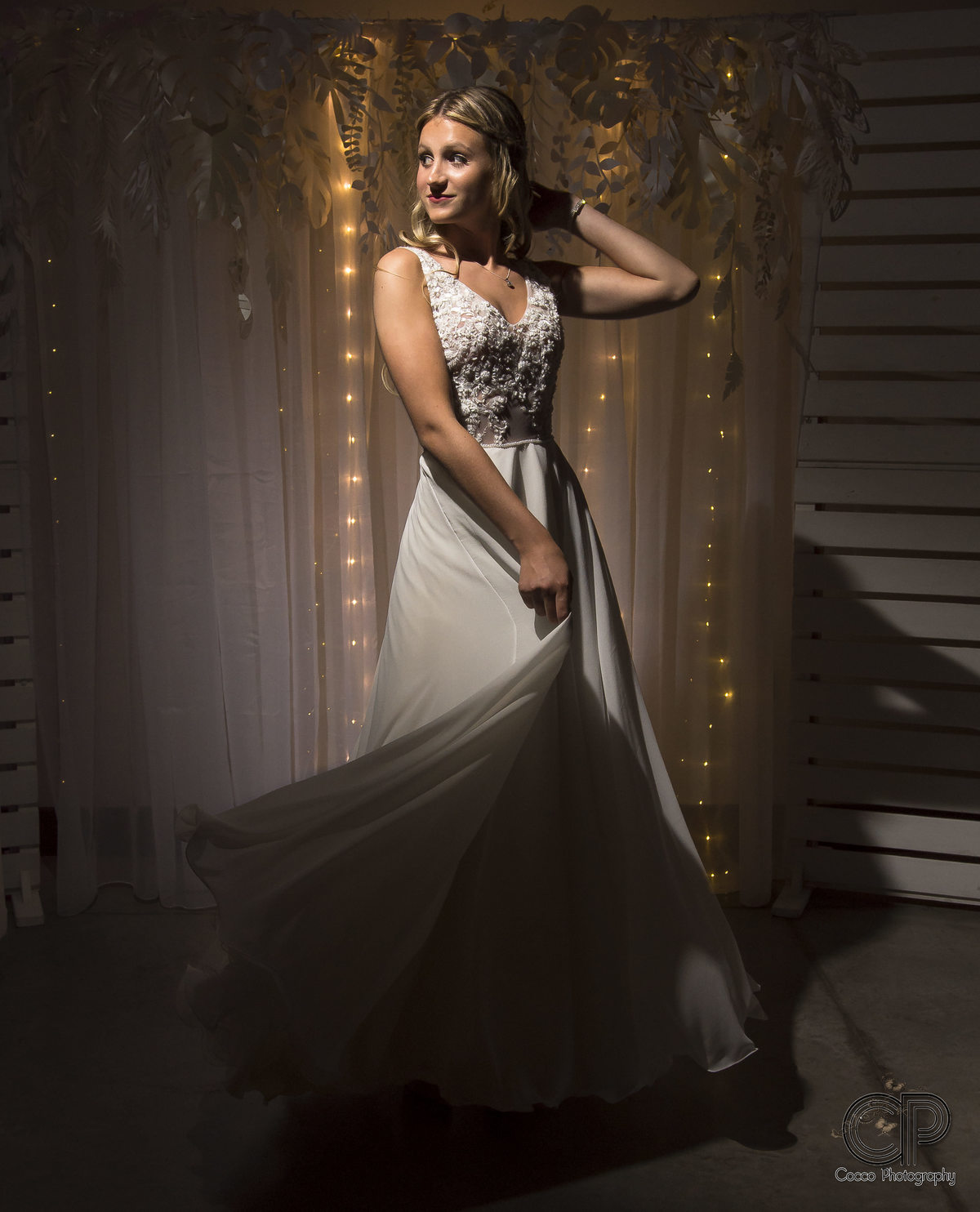 ideas originales y diferentes para 15 años, fotos 15 años en el salón de fiestas con el vestido, book previo a la fiesta, fotos diferentes en el salón, fotos urbanas, 15 años en rosario, book de 15, ideas para 15 años, fotos naturales