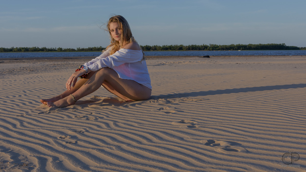 book de fotos en rosario para 15 años, sesión de fotos previas a la fiesta de 15 años en rosario, fotos naturales al aire libre, fotos en el río, ideas para fotos de 15 años en rosario, fotógrafos de 15 años