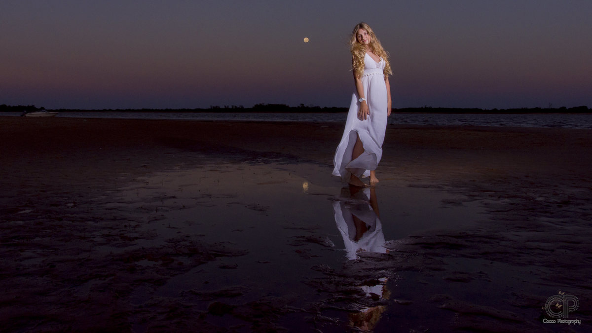 fotos al atardecer en la isla, Fotografía de Quince Años, book XV años, ideas para sesión de fotos previas para 15 años, fotos naturales, diferentes y divertidas