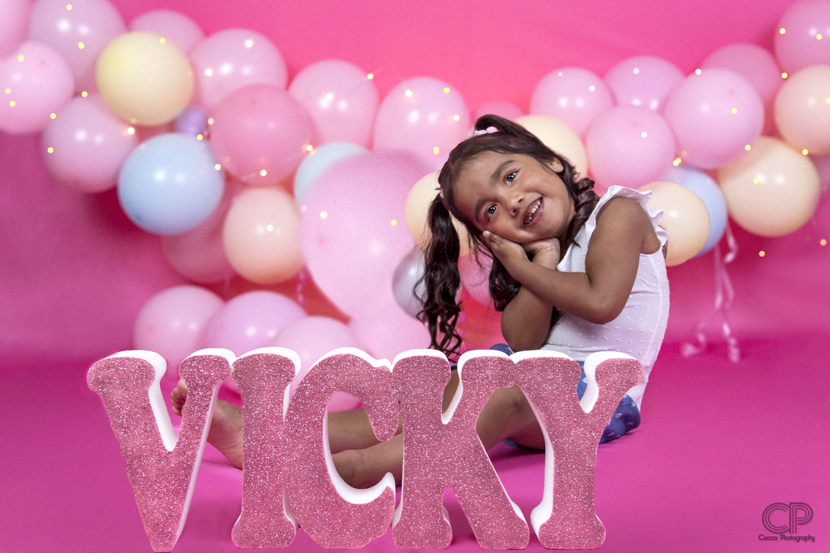 smash cake, fotos infantiles, fotos de estudio, kids, sesion de fotos para cumpleaños de nena, fotos con globos, fotos de cumpleaños en colores pasteles, sesion de fotos con globos, book para nenas, sesion de fotos en rosario, fotografos de chicos