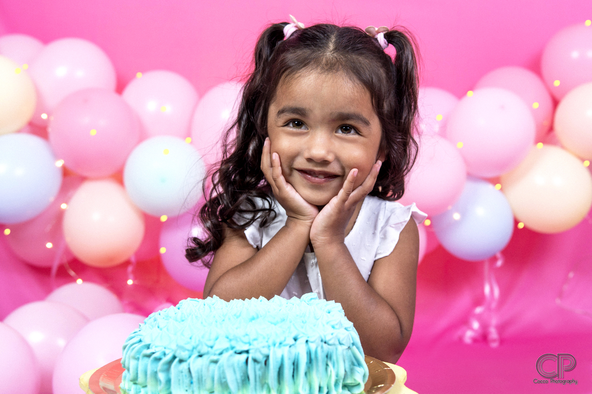 smash cake, sesion de cumpleaños con globos , sesion de fotos para cumpleaños de nena, fotos con globos, fotos de cumpleaños en colores pasteles, sesion de fotos con globos, book para nenas, sesion de fotos en rosario, fotografos de chicos