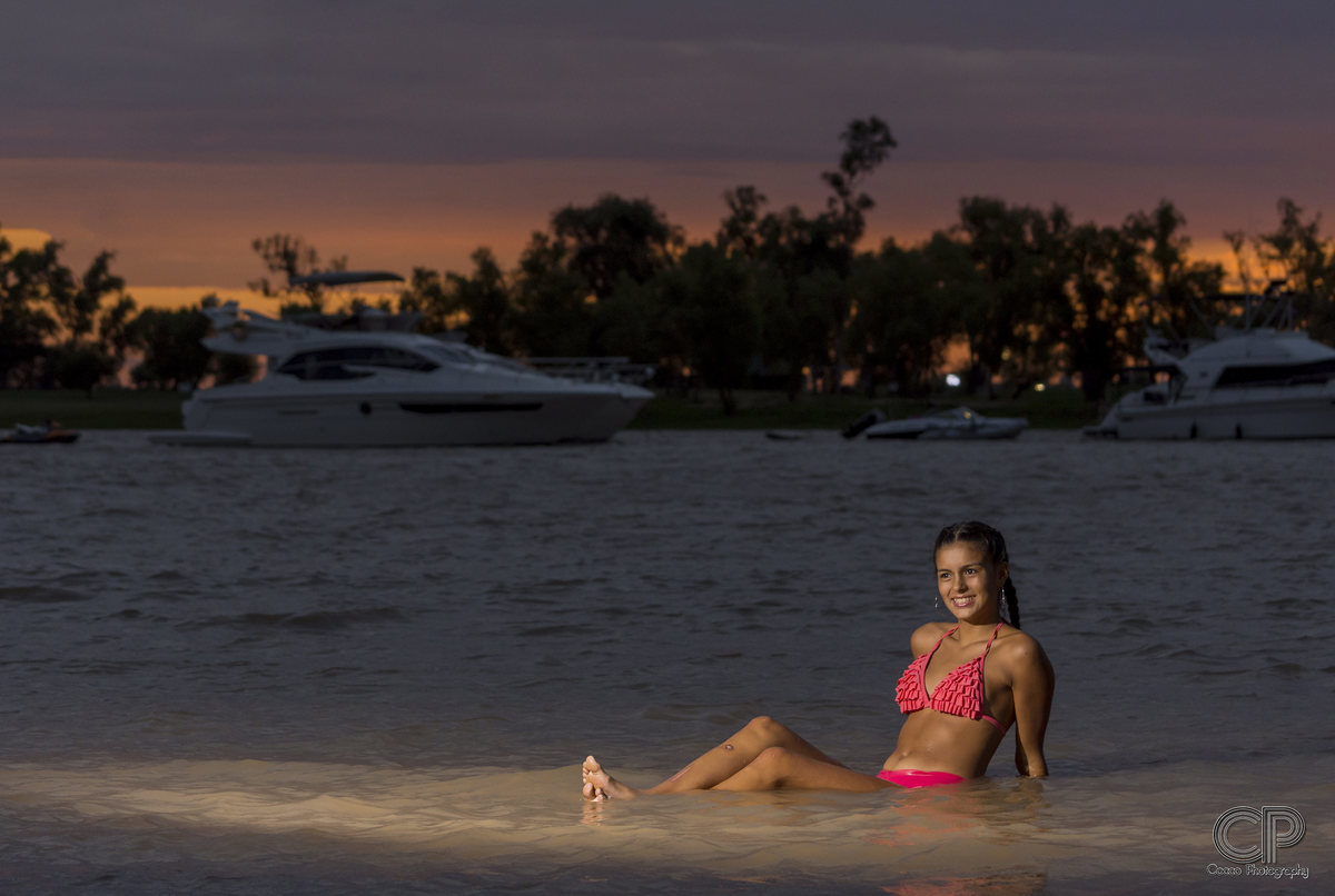 fotos de quinceañera en el río con malla al atardecer, book para 15 en rosario, fotógrafos de 15 años
