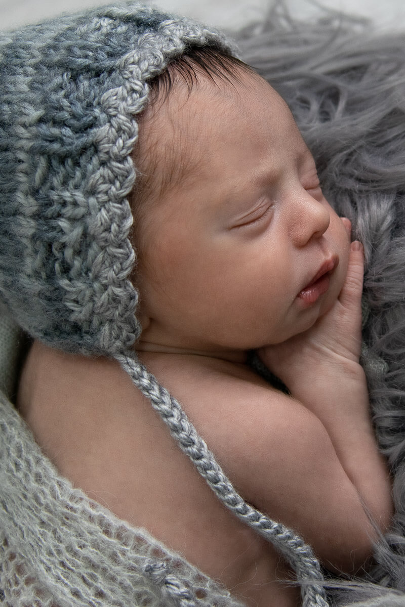 Ensaio de newborn / Ensaio bebe recem nascido / Ensaio newborn a domicilio - muito doce este bebê. Ele é um bebe fofuxo demais! Que coisa mais linda! primeiros dias do bebe. Fofurice máxima!