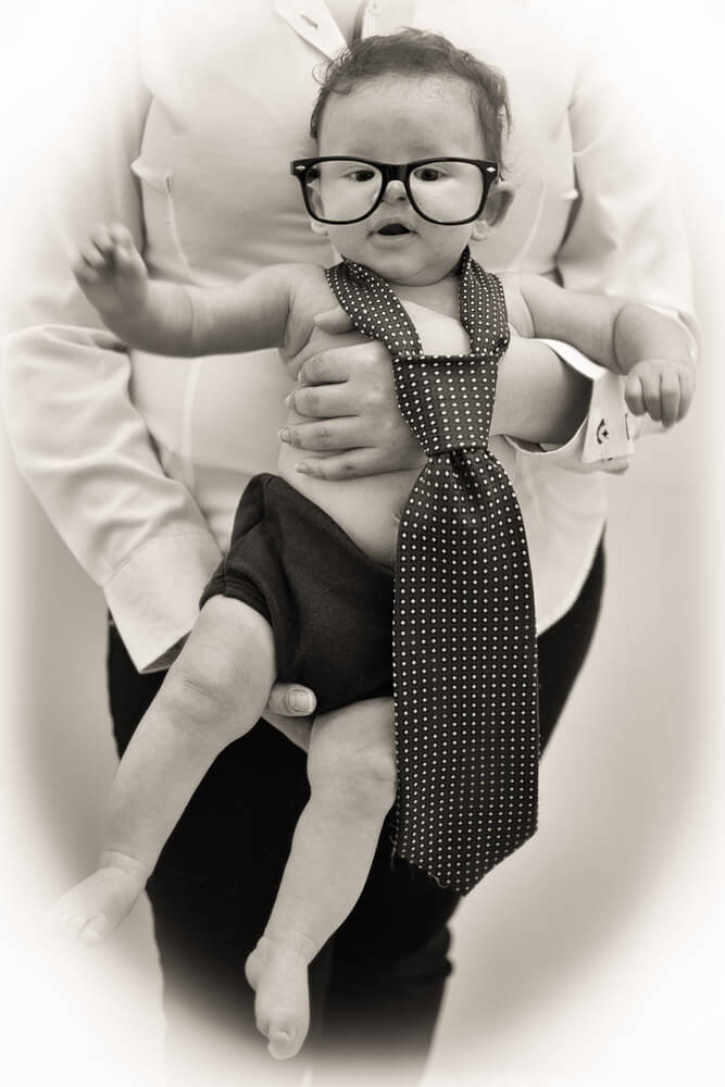 Ensaio de acompanhamento de bebê em São Paulo / acompanhamento de bebe fotografia - bebe com 3 meses já sabe como dar nó em gravata!! Noticia inedita nas redes sociais. Fofoquinha para bebe é sua coluna predileta