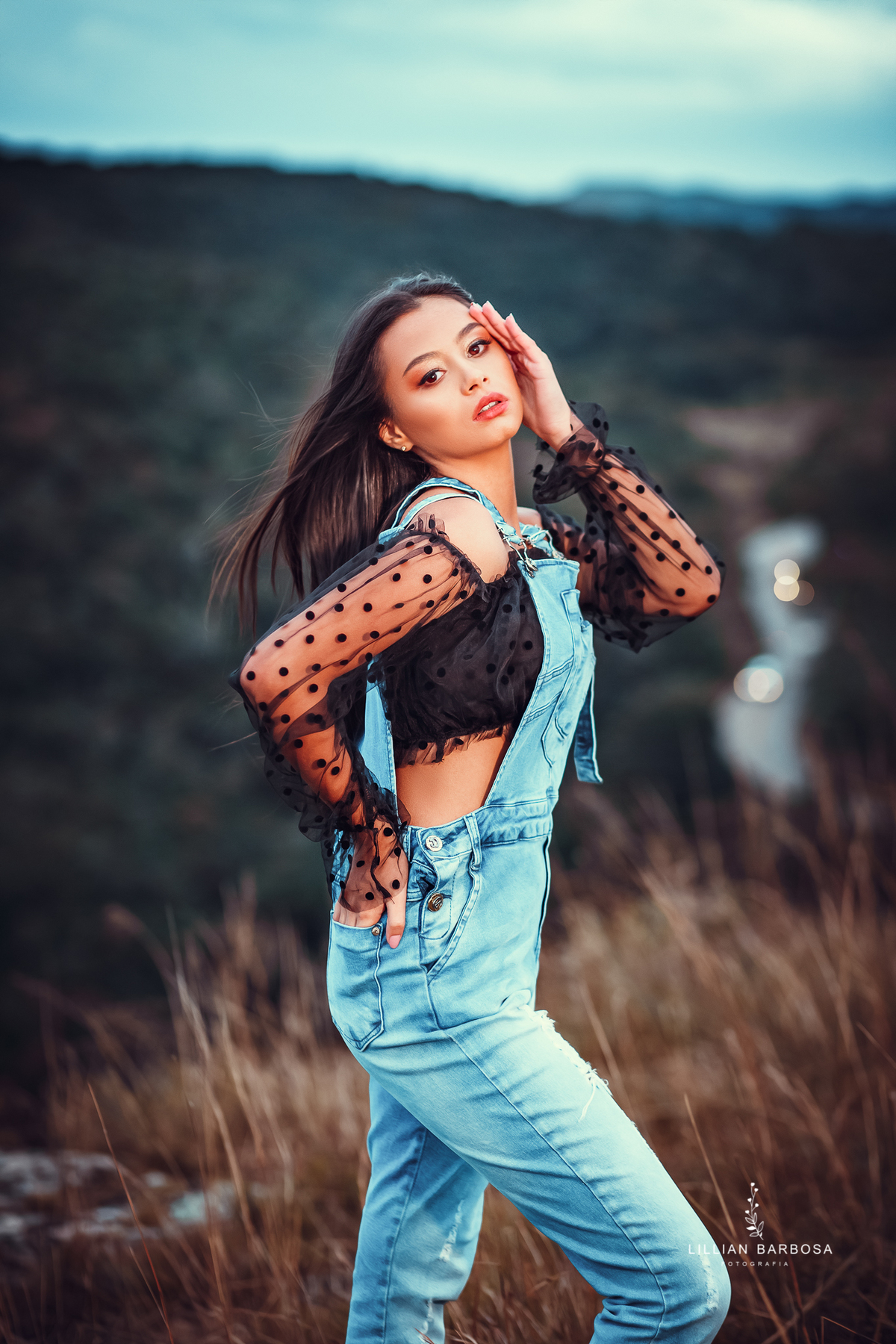 ensaio-de-15-anos-book-de-15-anos-macacão-jeans-cropped-preto-serra-do-rio-do-rastro-mirante-do-doze-fotógrafa-de-santa-catarina-fotógrafos-de-santa-catarina-fotógrafa-de-lauro-muller-fotógrafos-de-lauro-muller-fotógrafa-de-15-anos-fifteen