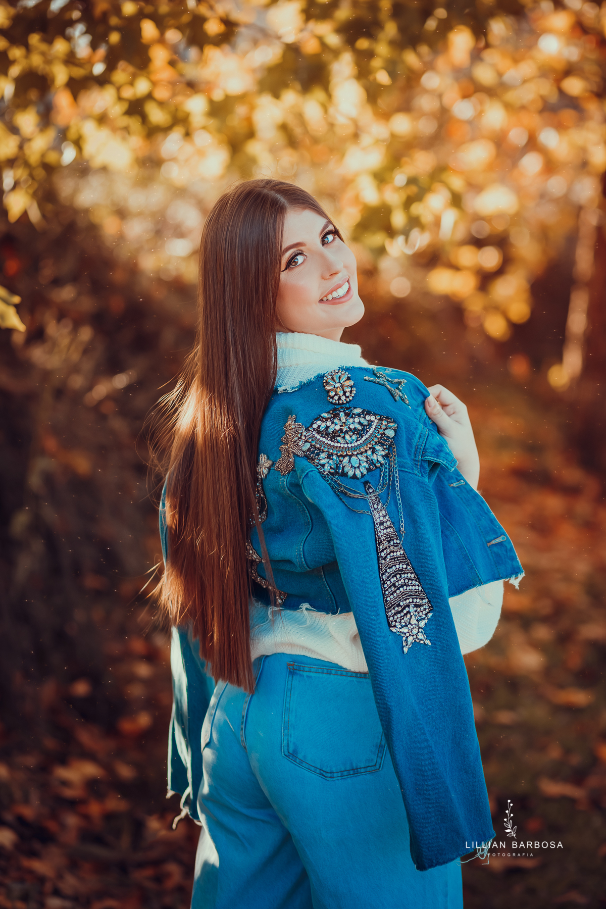 ensaio-de-15-anos-serra-do-rio-do-rastro-mirante-do-doze-bom-jardim-da-serra-snowvalley-jaqueta-jeans-blusa-branca-calça-fotógrafa-de-santa-catarina-fotógrafos-de-santa-catarina-fotógrafa-de-lauro-muller-fotógrafos-de-lauro-muller-fotógrafa-de-15-anos