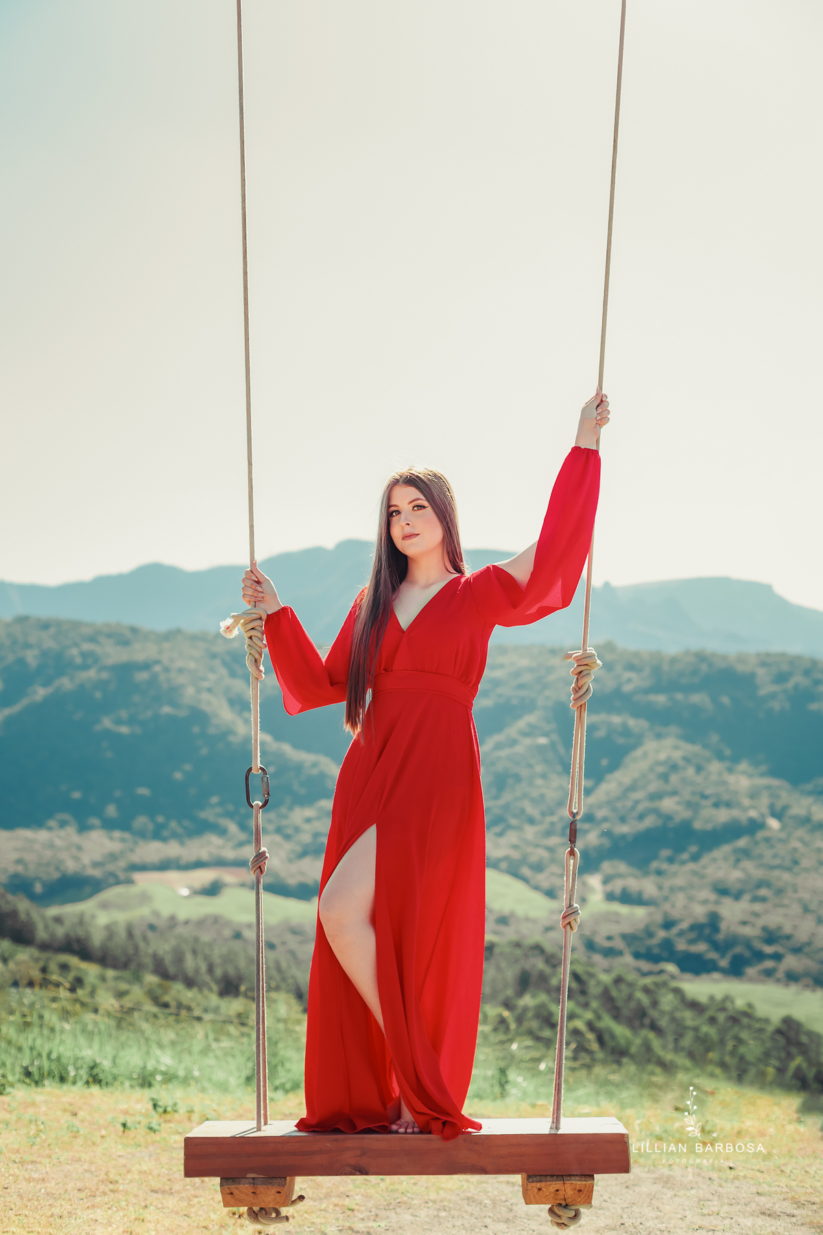 ensaio-de-15-anos-serra-do-rio-do-rastro-mirante-do-doze-balanço-vestido-vermelho-fotógrafa-de-santa-catarina-fotógrafos-de-santa-catarina-fotógrafa-de-lauro-muller-fotógrafos-de-lauro-muller-fotógrafa-de-15-anos
