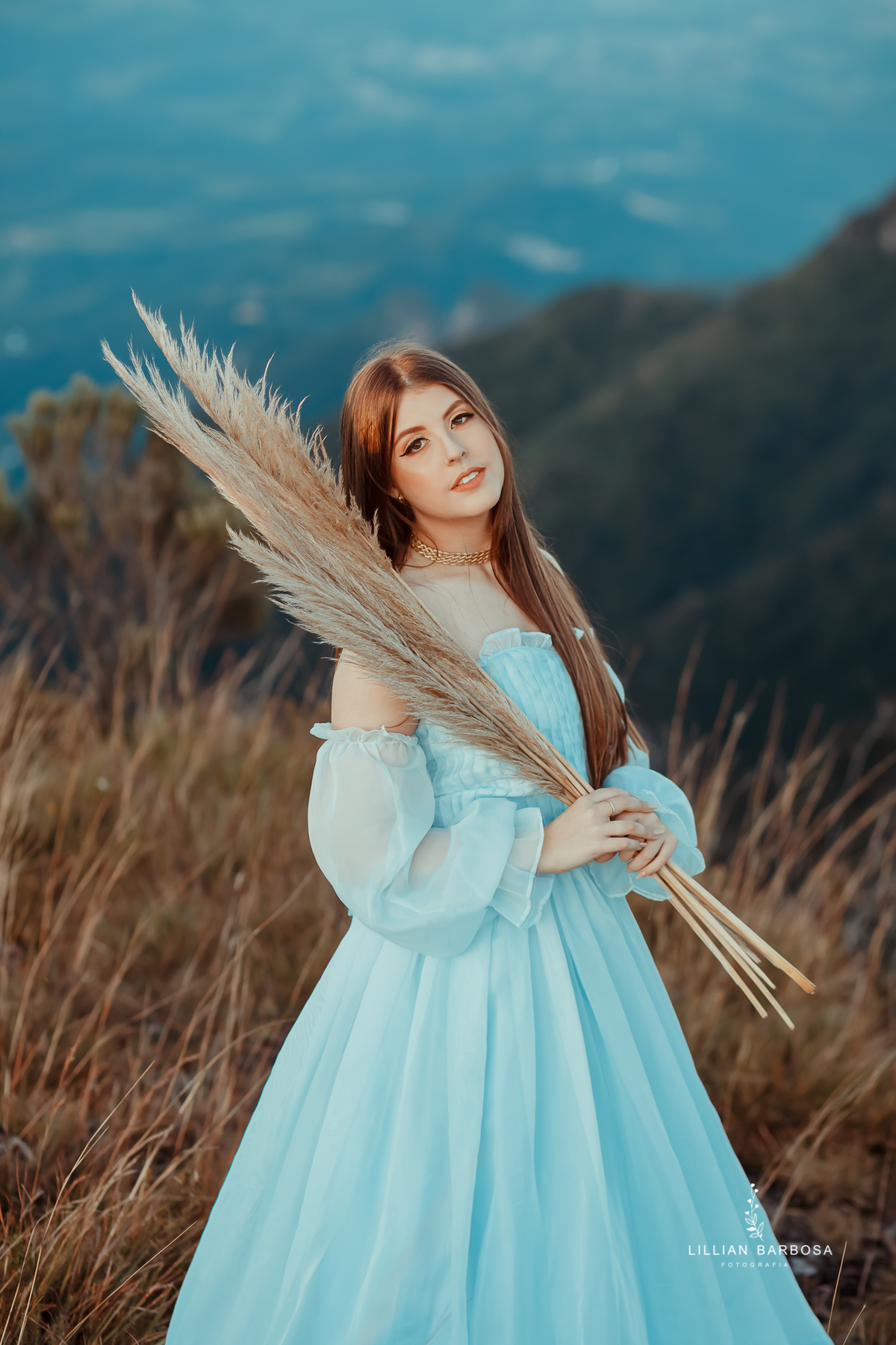 ensaio-de-15-anos-serra-do-rio-do-rastro-mirante-do-doze-bom-jardim-da-serra-snowvalley-vestido-azul-fotógrafa-de-santa-catarina-fotógrafos-de-santa-catarina-fotógrafa-de-lauro-muller-fotógrafos-de-lauro-muller-fotógrafa-de-15-anos