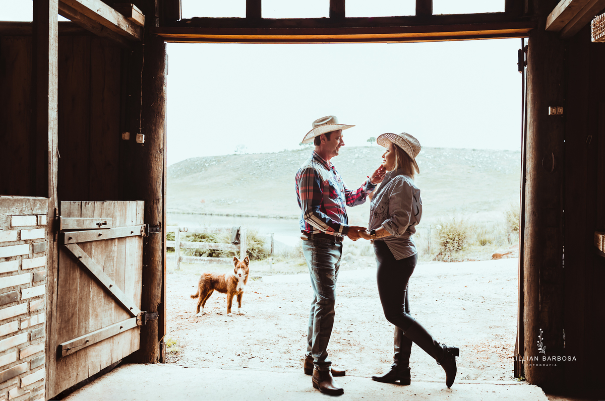 Ensaio-fotografico-casal-eco-resort-rio-do-rastro-fotografa-lillian-barbosa-fotos-no-resort-rio-do-rastro-bom-jardim-da-serra