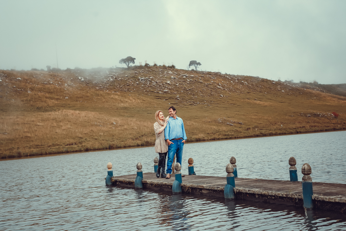 Ensaio-fotografico-casal-eco-resort-rio-do-rastro-fotografa-lillian-barbosa-fotos-no-resort-rio-do-rastro-bom-jardim-da-serra