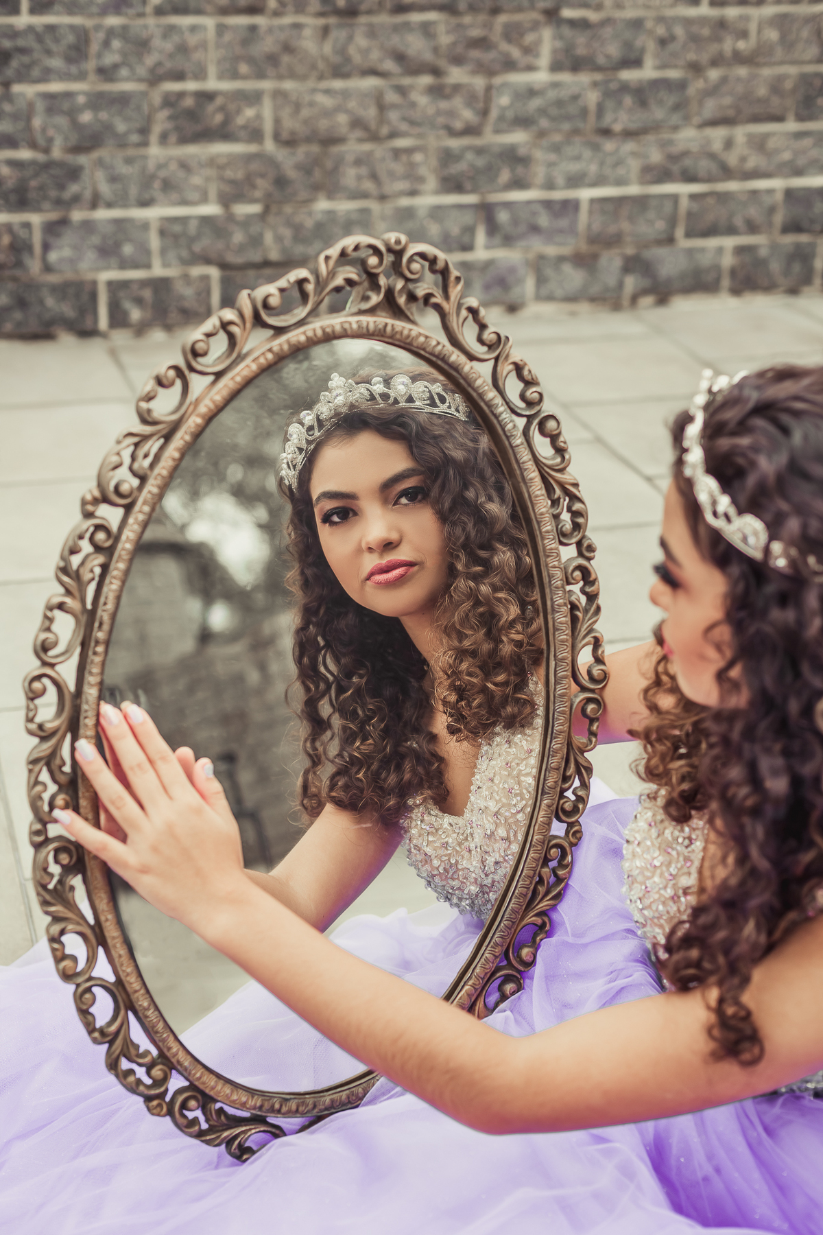 ensaio-de-15-anos-castelo-britanico-vestido-de-princesa-fotos-com-cavalo-pousada-sao-lourenço