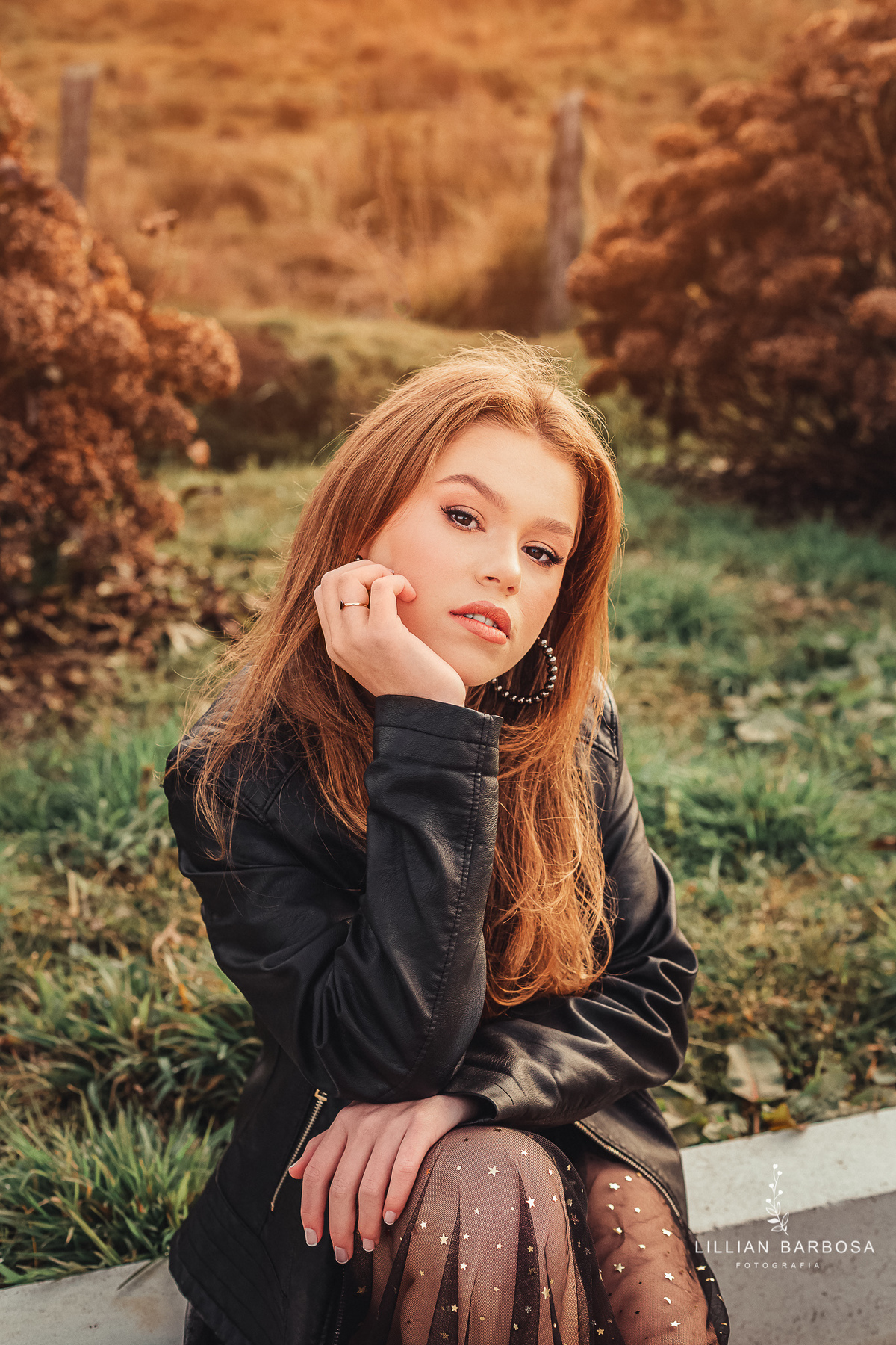 menina-lookde15-jaquetadecouro-paisagem-pôrdosol-serradoriodorastro-bookde15-fotógrafadesantacatarina-fotógrafosdesantacatarina-fotógrafadelauromuller-fotógrafosdelauromuller-fotógrafade15anos-fotógrafosde15anos-ensaiode15anos-ensaiode15-ensaiodequinze