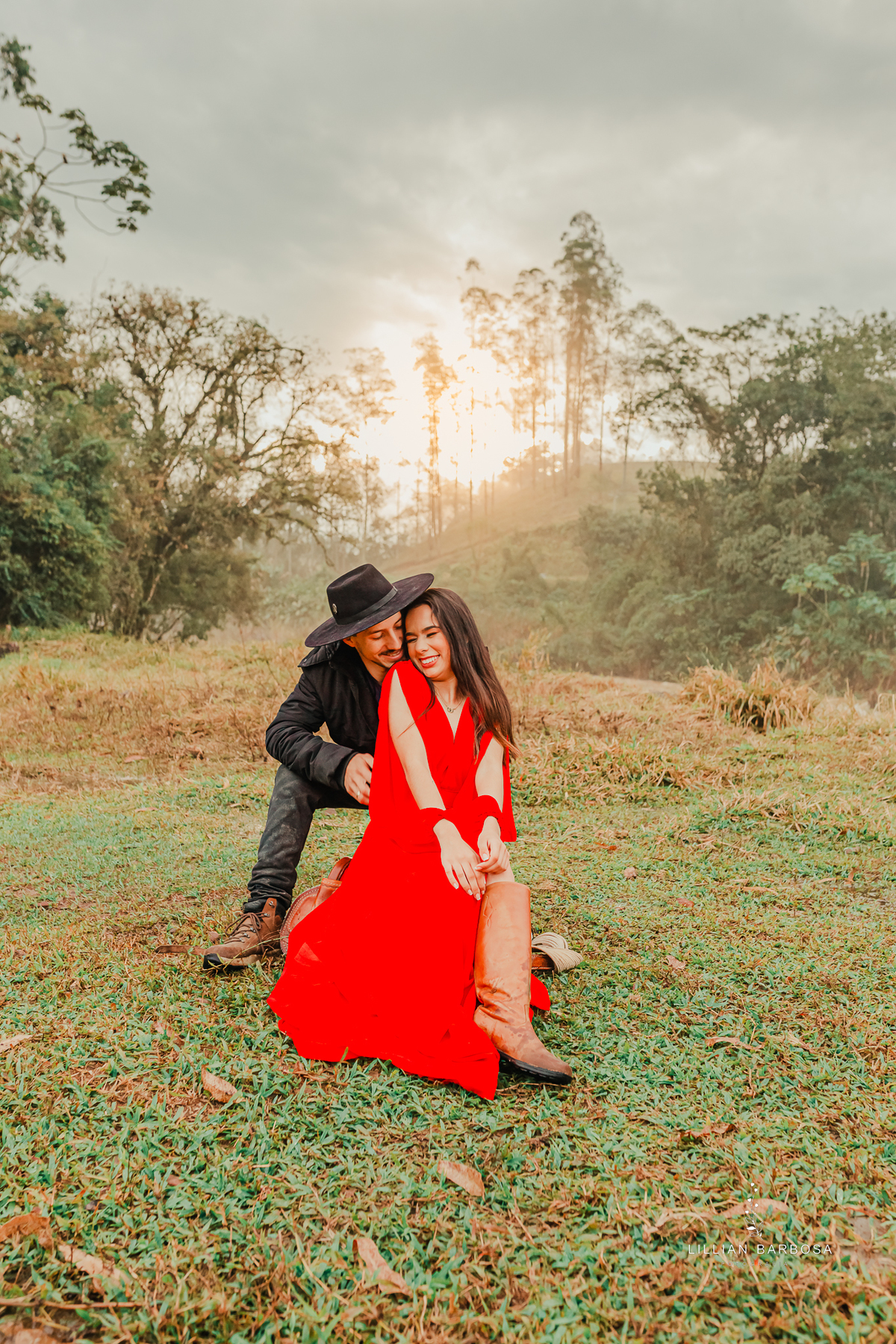 menina-vestido-vestidovermelho-casal-lauromuller-fotógrafadesantacatarina-fotógrafosdesantacatarina-fotógrafadelauromuller-fotógrafosdelauromuller-fotógrafade15anos-fotógrafosde15anos-ensaiode15anos-bookde15anos